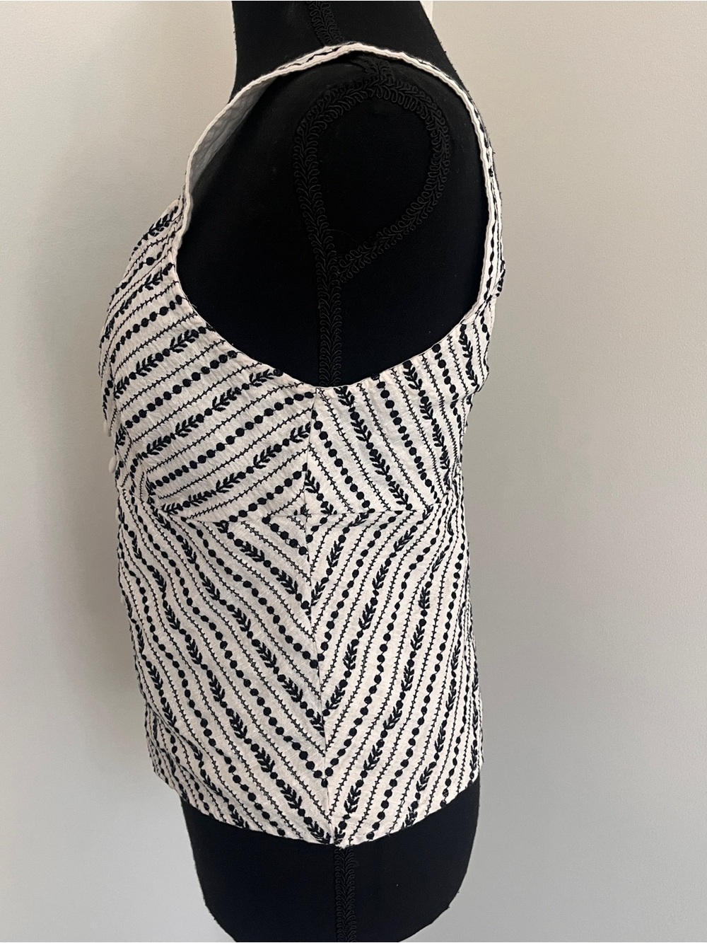 Anthropologie Maeve Sylvia Embroidered Top Sz XS - Picture 5 of 7